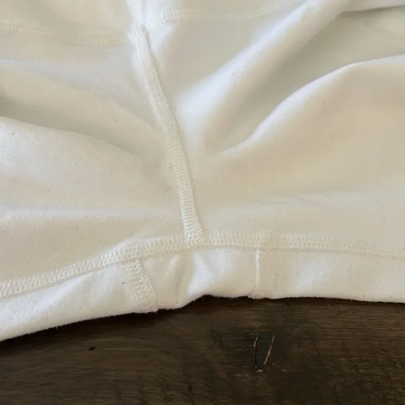 Alo yoga capri pants size M - Picture 4 of 7